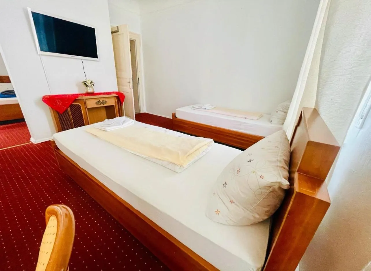 Hotel Pension De Lux Augsburg